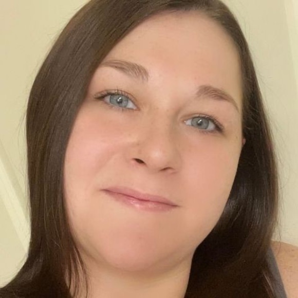 Meet your Posher, Torie - Picture 1 of 1